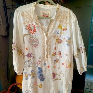 Biya Johnny Was Embroidered Linen Top